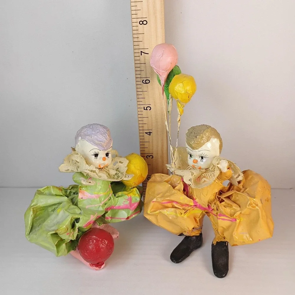 Set of 2 Vintage Mexican Folk Art Paper Mache Clown Bunch of Balloons Figurines